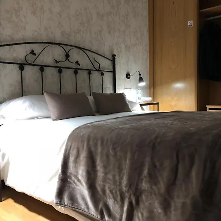 Konukevi 23-vinte E Tres *