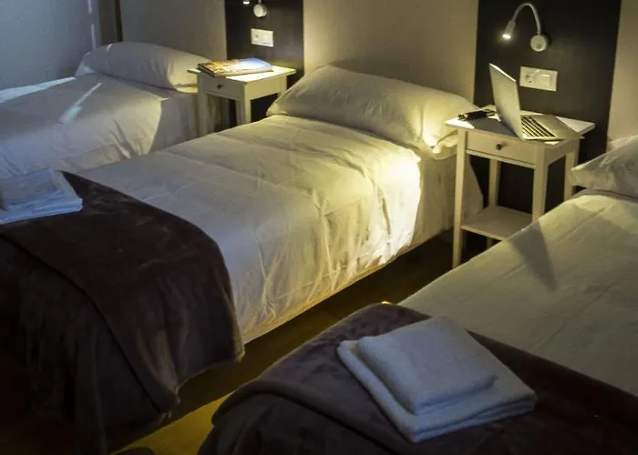 23-vinte E Tres Konukevi O Pedrouzo